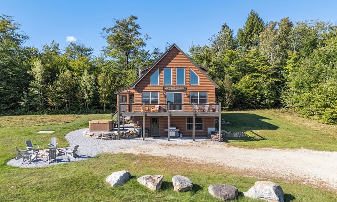 Hanover House | Viewtop Cabin | 4 Bed, 3 Bath