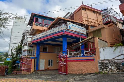 Vannarpet House | Vijaya Deepa Guest House by LexStays