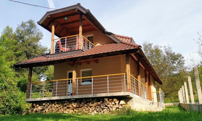 Old Town House | Vikendica Pored Drine