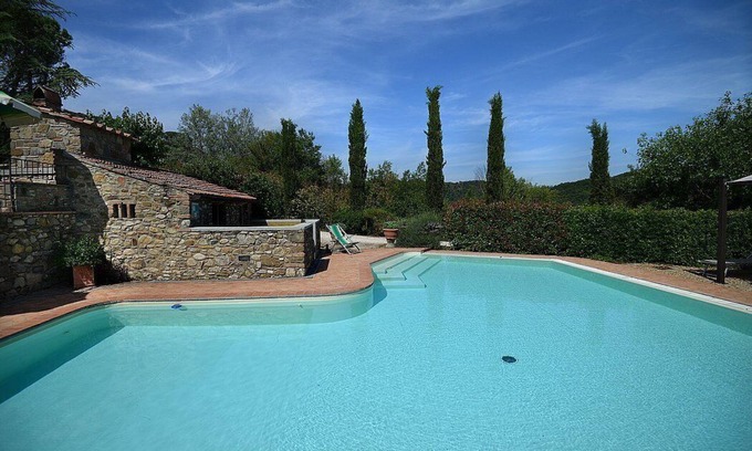 Sant'Andrea in Percussina Villa | Villa Lacustre: A characteristic and welcoming two-story villa in the characteristic style of the Tuscan countryside, with Free WI-FI.