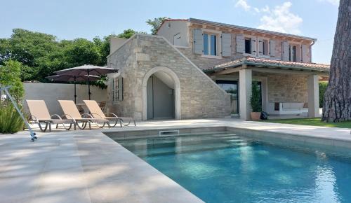 Umag Villa | VILA ŠKARLANIJA, Umag