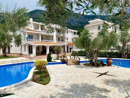 Kaluđerac Hotel | Vila Armenko