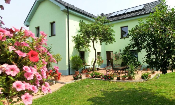 Sobotka House | Vila Evička