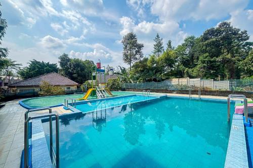 Pamijahan Hotel | Vila Family Syariah Bogor RedPartner