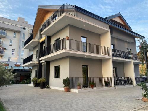 Shengjin House | Vila Lazri