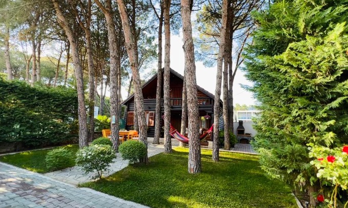 Velipoje House | Vila Lulebore