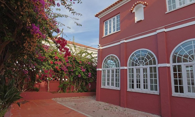 Costa de Caparica Hostel | Vila Olivença