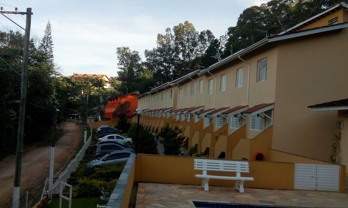 Serra Negra House | Vila Paradiso Condominium