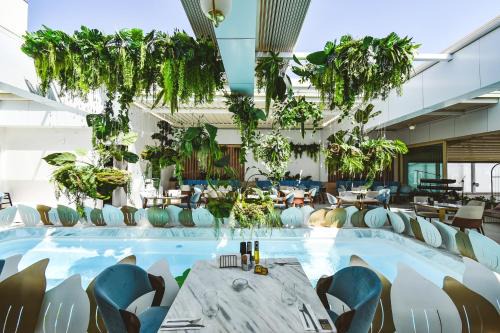 Constanta House | Vila Reyna