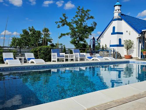 Petrovaradin Villa | Vila Santorini Nacionalni Park Fruška Gora