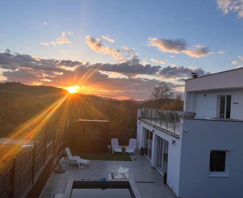 Sarajevo Canton Villa | Vila Timur