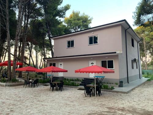 Mbrostar-Urë Apartment | Vila Topi