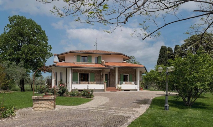 San Giovanni In Marignano Villa | Villa in the green, perfect for visiting Marche and Romagna, sea and hills.