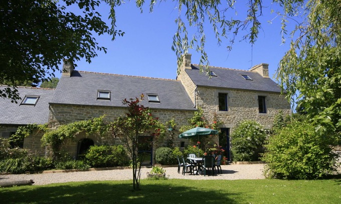 Plouneour-Brignogan-Plages House | Villa 100 meters from the Atlantic