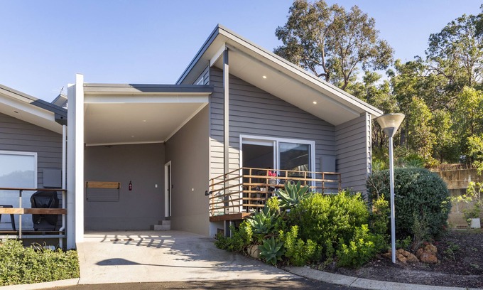 Dunsborough Villa | Villa 17 Beaches Bush Wineries and more