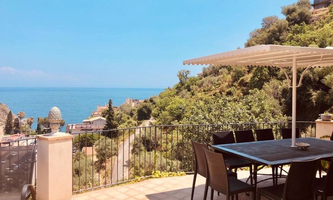 Mazzaro Cottage | Villa 180sqm Taormina Mare 12 beds