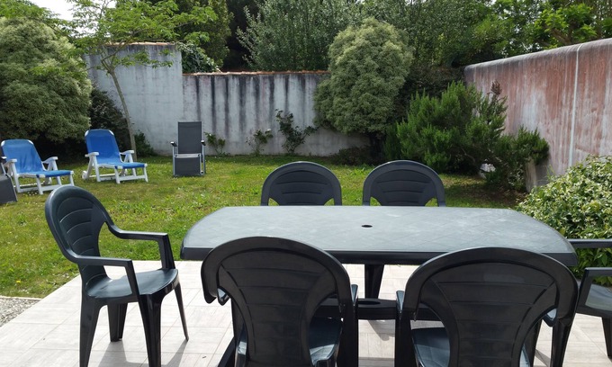 Le Bois-Plage-en-Re Villa | VILLA - 2 BEDROOMS GARDEN - TERRACE - BEAUTIFUL BEACHES - LE BOIS PLAGE - ILE DE RÉ