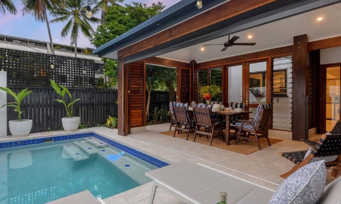 Port Douglas House | Villa 2 @ Chez Willow | Port Douglas