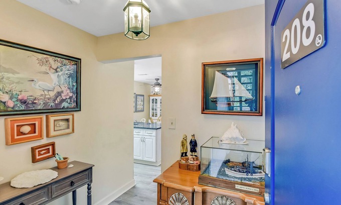 Jekyll Island Condo | Villa 208 - charming condo close to pool and beach