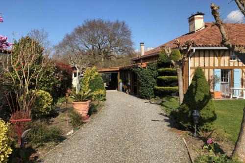 Leon House | Villa 230 M2 With Garden Lac De Léon And Ocean