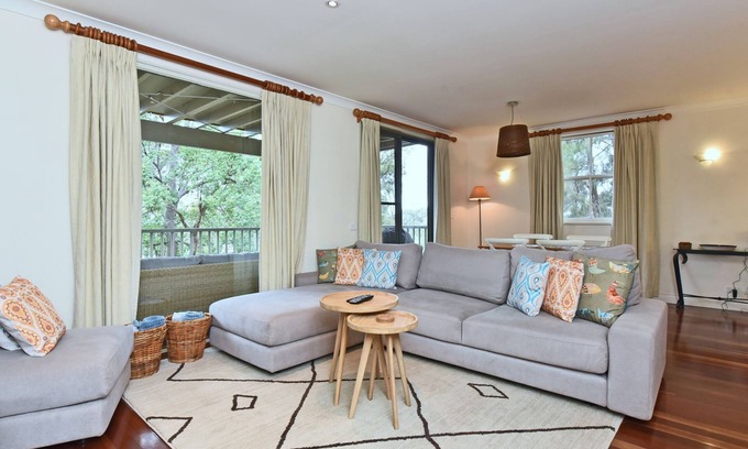 Pokolbin Villa | Villa 2br Bardolino Villa located within Cypress Lakes Resort