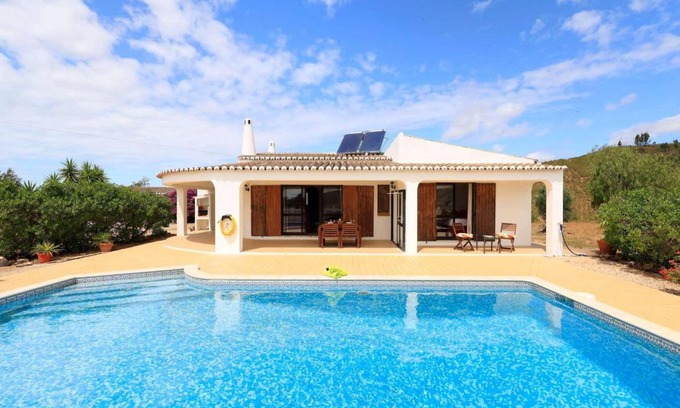 Silves Villa | Villa ∙ 3 bedrooms ∙ 6 guests