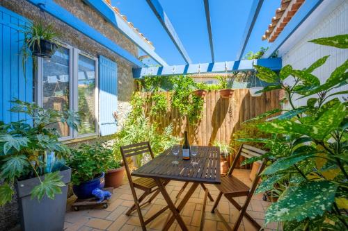 Tourrettes-sur-Loup House | Villa 3 chambres - jardin privé
