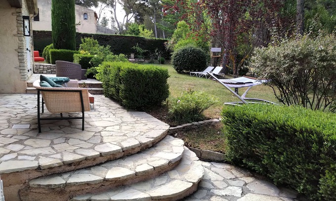 Aix-en-Provence Villa | Villa 3 Chambres. Parc Privé Avec Piscine et Tennis Aix en Provence Pinchinats