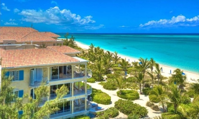 Grace Bay Condo | Villa 307 2 BR luxury Ocean front