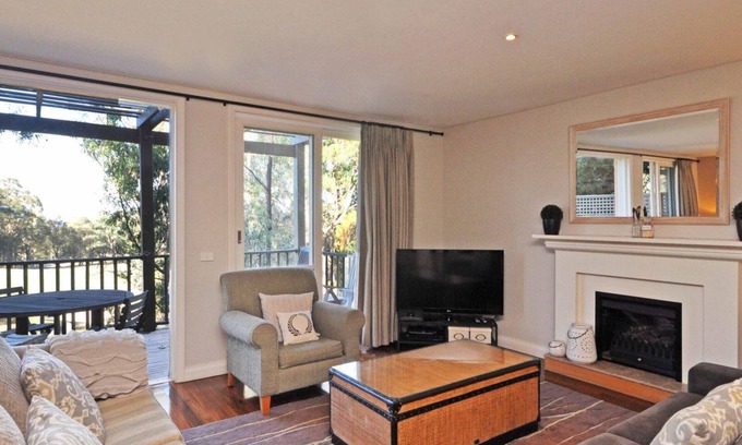 Pokolbin Villa | Villa 3br Beaujolais Villa located within Cypress Lakes Resort