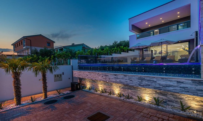 Crikvenica Villa | Villa ∙ 4 bedrooms ∙ 8 guests