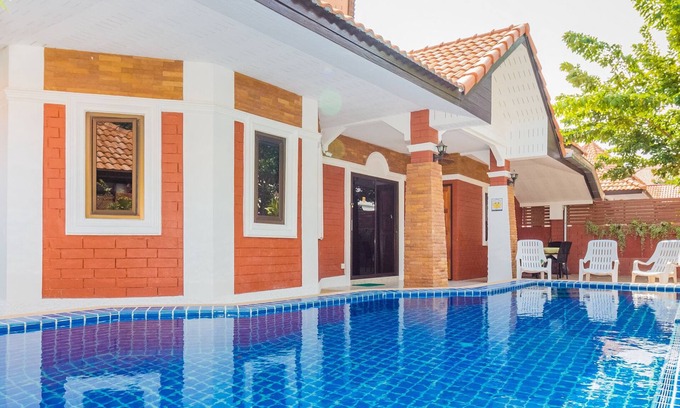 South Pattaya Villa | Villa 4 bedrooms with private pool 5 minutes Walking Street and beaches