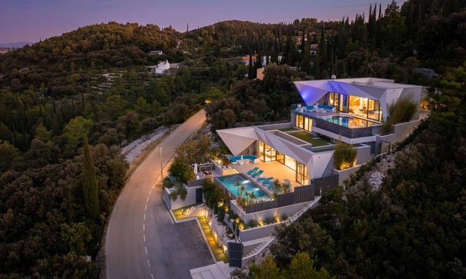 Zrnovo Villa | Villa ∙ 5 bedrooms ∙ 10 guests