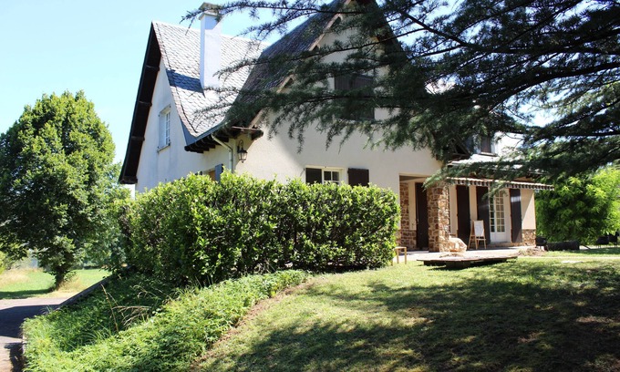 Espalion House | Villa 6-10 pers in Espalion in Aveyron, at the gateway to Aubrac