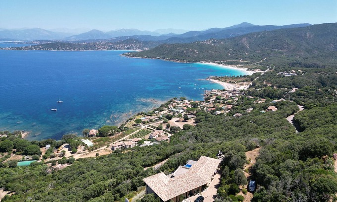 Verghia Villa | Villa 6 Bedrooms, sea view, swimming pool on Ajaccio's south shore