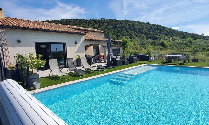 Les Assions House | Villa 6 p., swimming pool, south facing. Large living room with fitted kitchen, 3 bedrooms.