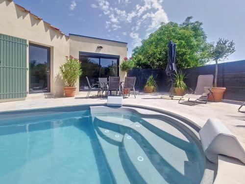 Saint-Maximin House | Villa 6 pers - grande terrasse & piscine privée