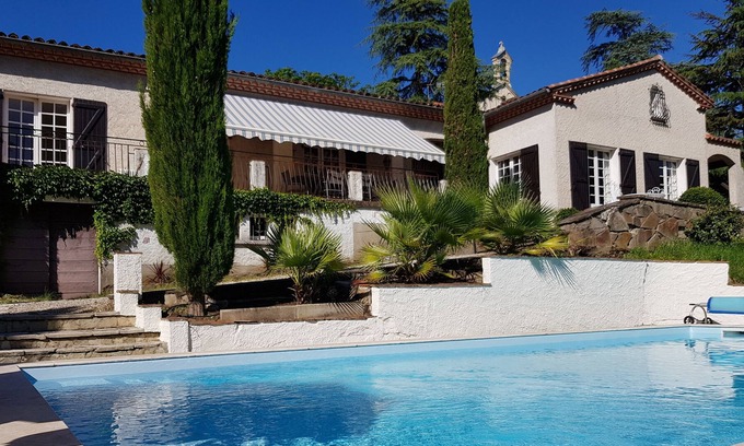 Castres House | VILLA 6 to 12 PEOPLE WITH HEATED POOL