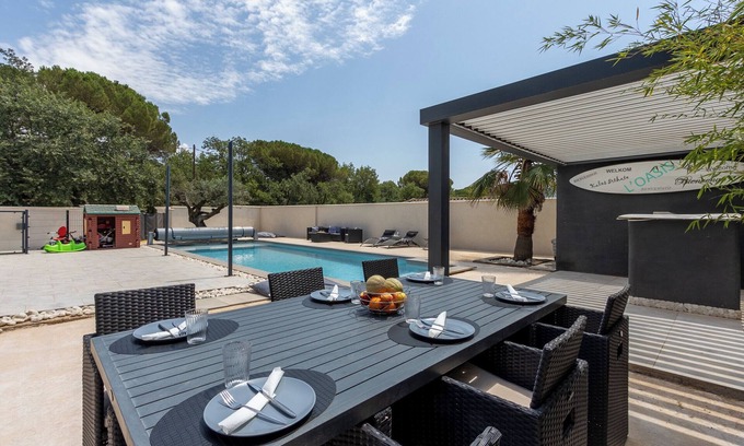 Camps-la-Source Villa | Villa 8 pers. With private pool , 5 star rating 🌟