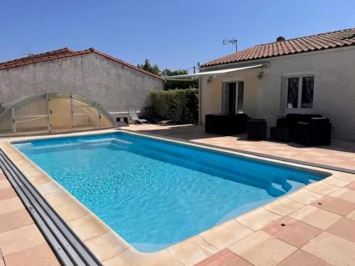 Saint Froult Villa | Villa accueillante à Saint-Froult avec piscine privéeB