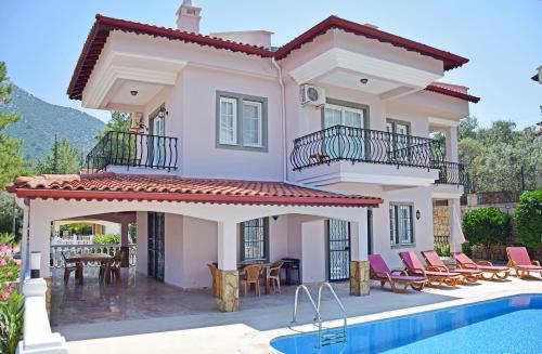 Uzumlu Villa | Villa Ahad