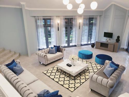 Ciloto Villa | Villa Airis By The Villas 100