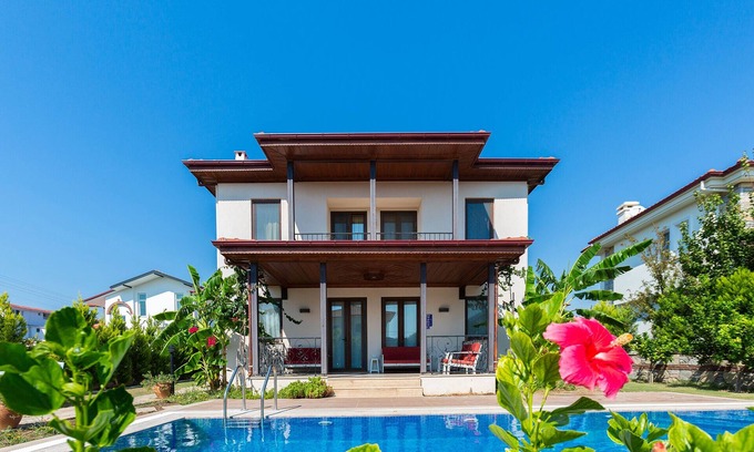 Dalyan Villa | Villa Akasya 3 bedrooms 2 bathrooms (twin bedroom downstairs)