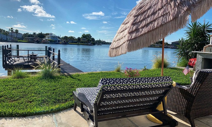 Indian Rocks Beach Villa | ☀️Villa Al Golfo Stunning Pristine Waterfront Oasis 🏖️