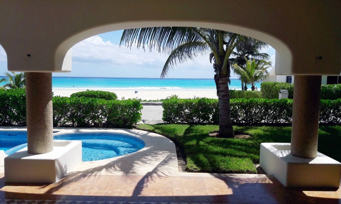 Playacar Fase I Villa | Villa Alborada 3BD Spacious, Beach Front Villa Playacar Fase 1 Gated Community