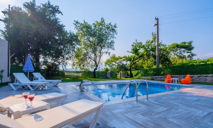 Yesiluzumlu Villa | Villa Almond by Tatil Premium