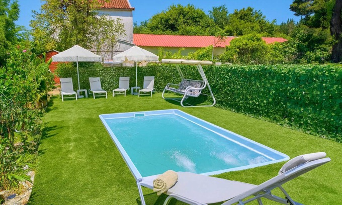 Peroulades House | Villa Amarilda - Private Pool & Garden in Corfu