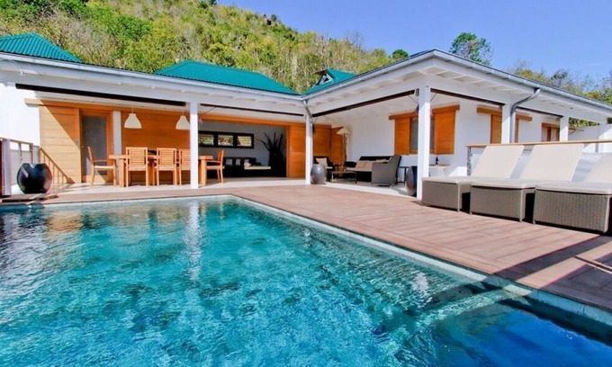 Morne de Depoudre Villa | Villa Anakao | Near Ocean - Located in Tropical Saint Jean with Private Pool