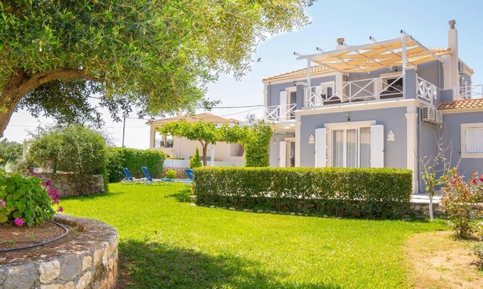Pesada Villa | Villa Angelina