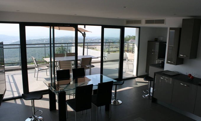 Saint-Jeannet Apartment | Villa Apartments, private garden and pool, panoramic sea view